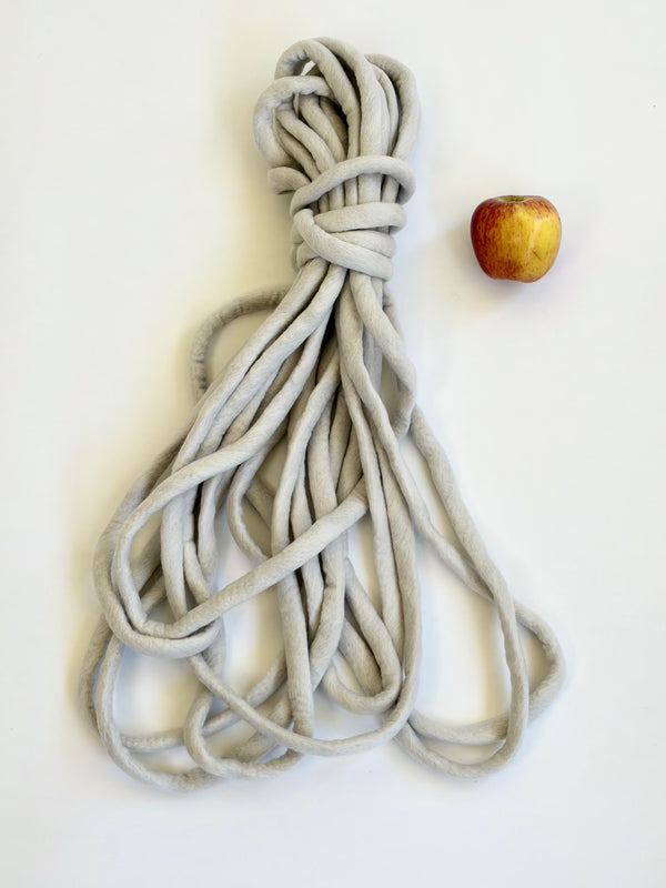 K1S1 Extreme Knitting Yarn Bundle in Putty 15m