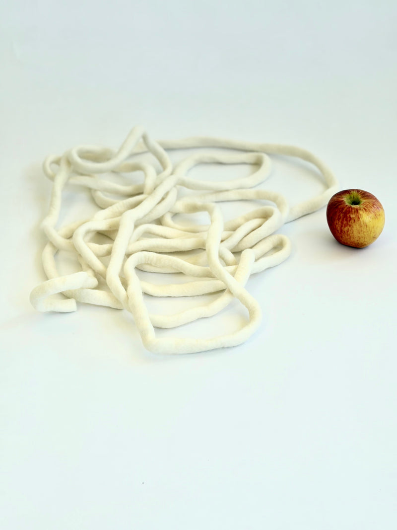 K1S1Extreme Knitting Yarn Ball in Natural White 7m