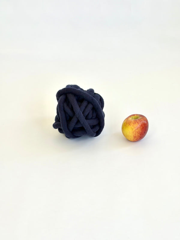 K1S1 Extreme Knittiing Yarn Ball in Navy 9.5m