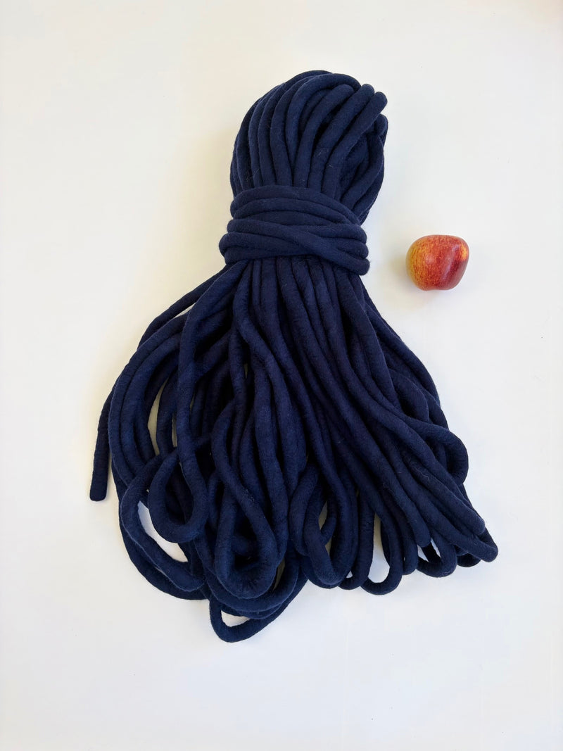 K1S1 Extreme Knitting Yarn Bundle in Navy 53m
