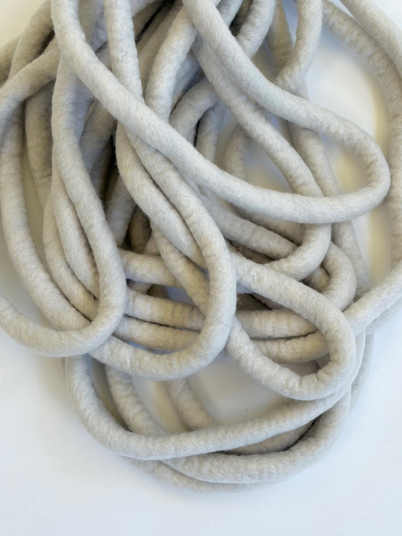 K1S1 Extreme Knitting Yarn Bundle in Putty 19m