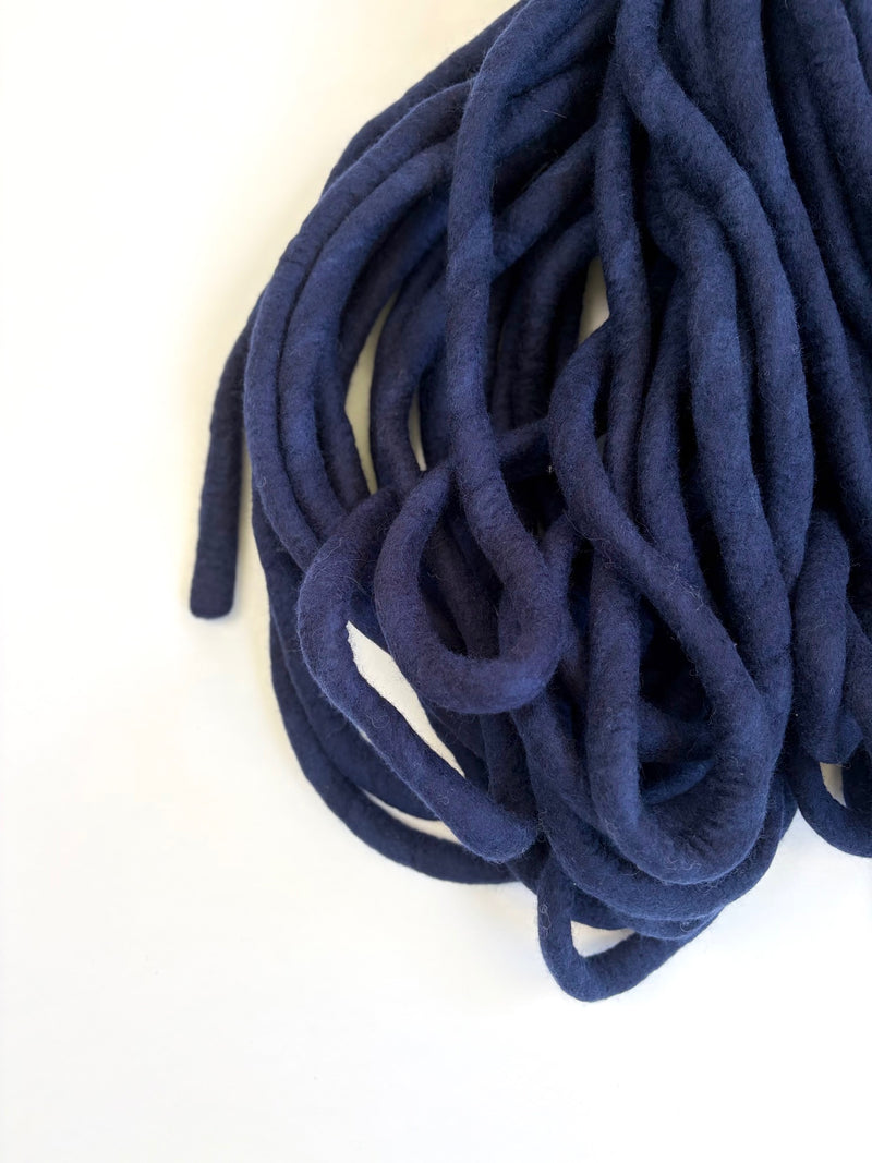 K1S1 Extreme Knitting Yarn Bundle in Navy 53m