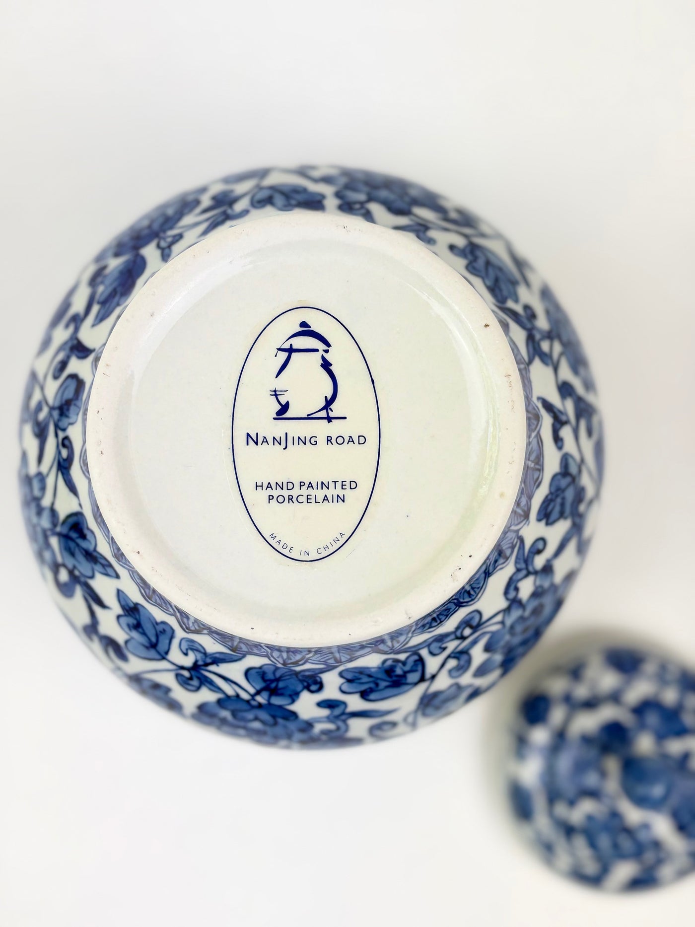 Nanjing Road Blue and White Porcelain Ginger Jar, 20 cm – Jacqui Fink