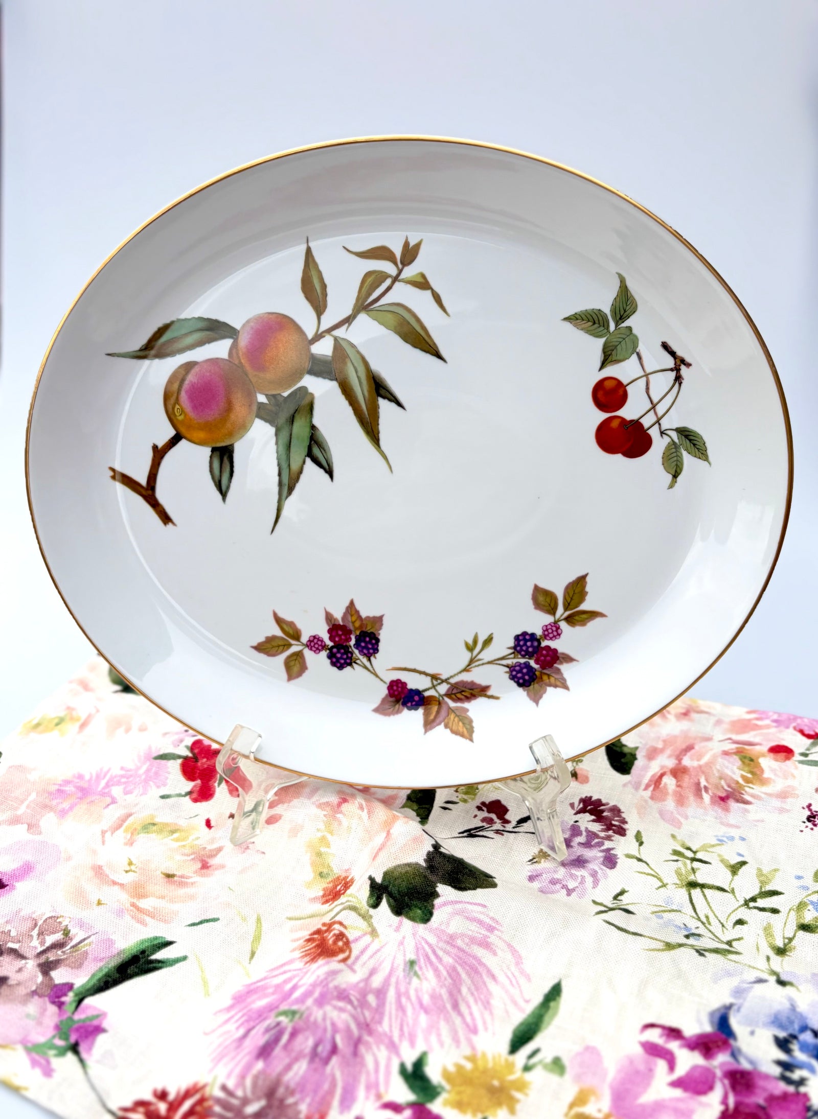 Royal Worcester 'Evesham Gold' Oval Serving Platter 32.5cm — Made